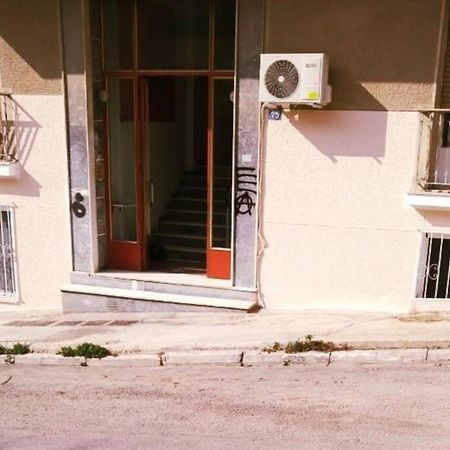 Purple- Lux Studio 2' From Metro Petralona Atenas Exterior foto